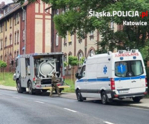 Katowice. Policjanci zatrzymali podejrzanych o włamanie do bankomatu