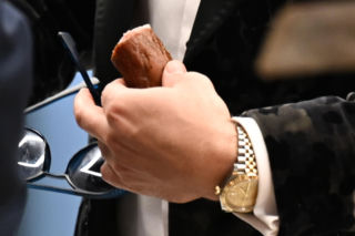 SKOLIM robi masę, ja fast food i kiełbasę