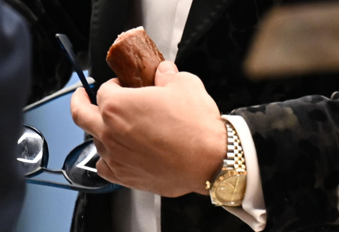 SKOLIM robi masę, ja fast food i kiełbasę