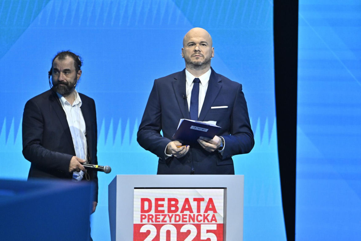 Ostatnie chwile przed debatą kandydatów