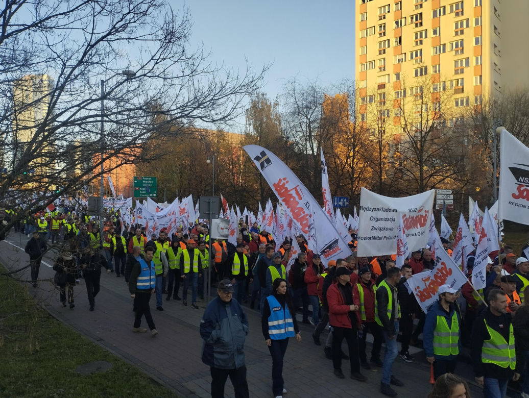 Protest w Katowicach. Tysiące związkowców na ulicach. Padły mocne słowa o „zbrodniczej ideologii”