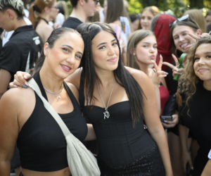 Drugi koncert The Weeknd w Warszawie. Najwierniejsi fani nie przestraszyli się morderczego upału. Znajdź się na zdjęciach