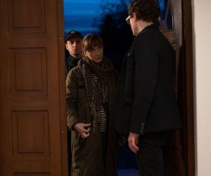 Na Wspólnej odc. 2887. Ilona Zdybicka (Anna Samusionek), Maks (Adam Fidusiewicz), Iga (Lidia Sadowa)