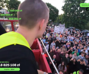 Łatwogang już w Gdańsku! Dojechał tam rowerem z Zakopanego, zbierając 20 MILIONÓW dla chorych dzieci