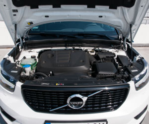 Volvo XC40 D4 190 KM R Design