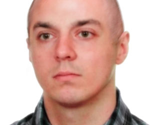 Tak może teraz wyglądać mężczyzna poszukiwany przez policję listem gończym