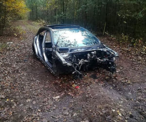 Limitowany mercedes rozkręcony na części