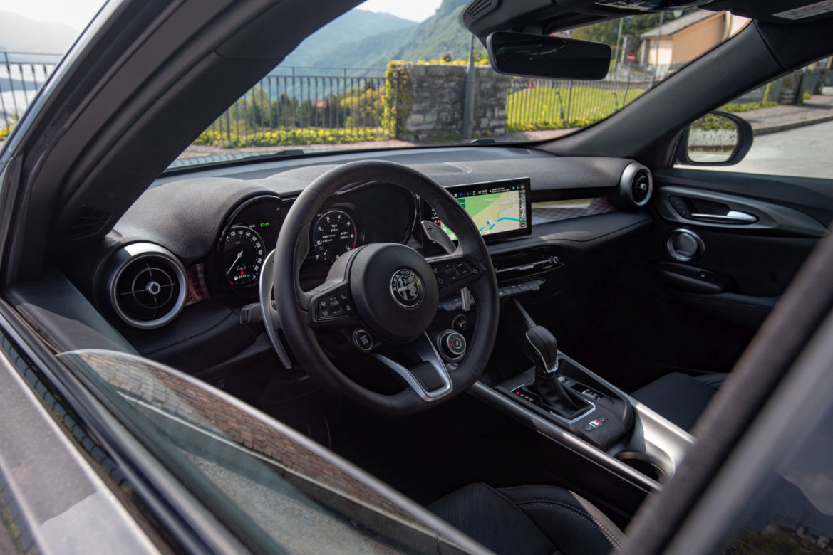 Alfa Romeo Tonale - wnętrze