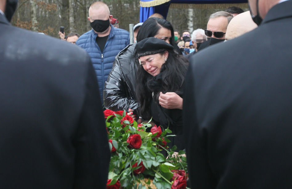 Ewa Krawczyk na pogrzebie męża Krzysztofa Krawczyka