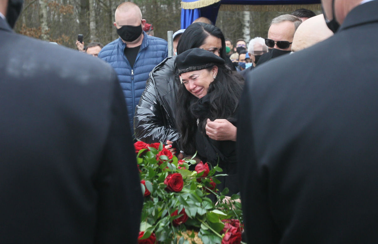 Ewa Krawczyk na pogrzebie męża Krzysztofa Krawczyka