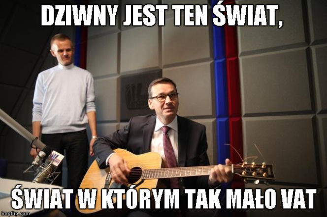 DLTUIqeWAAARlS_