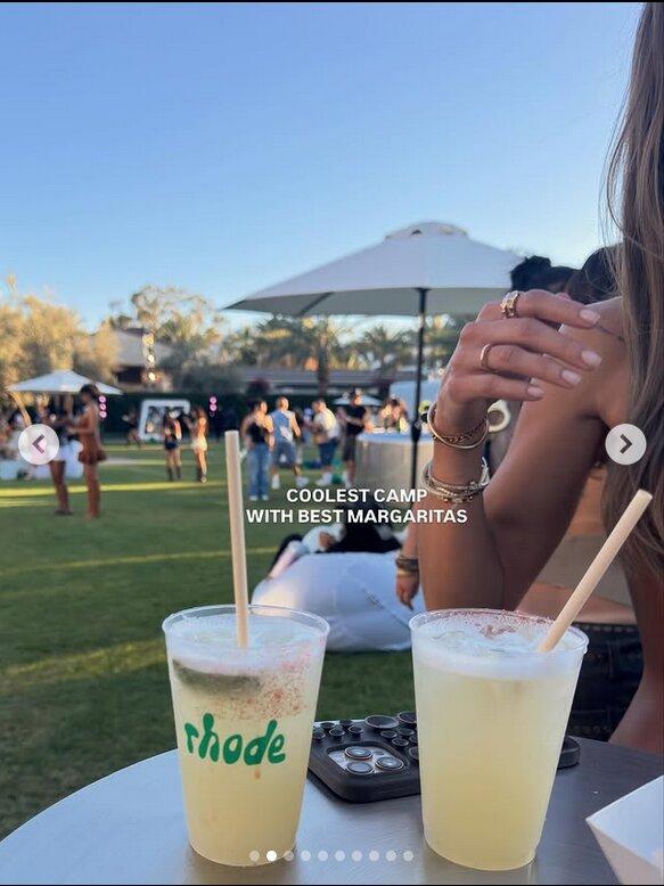 Sara Boruc z córką na Coachelli. Trudno rozróżnić, która jest starsza!