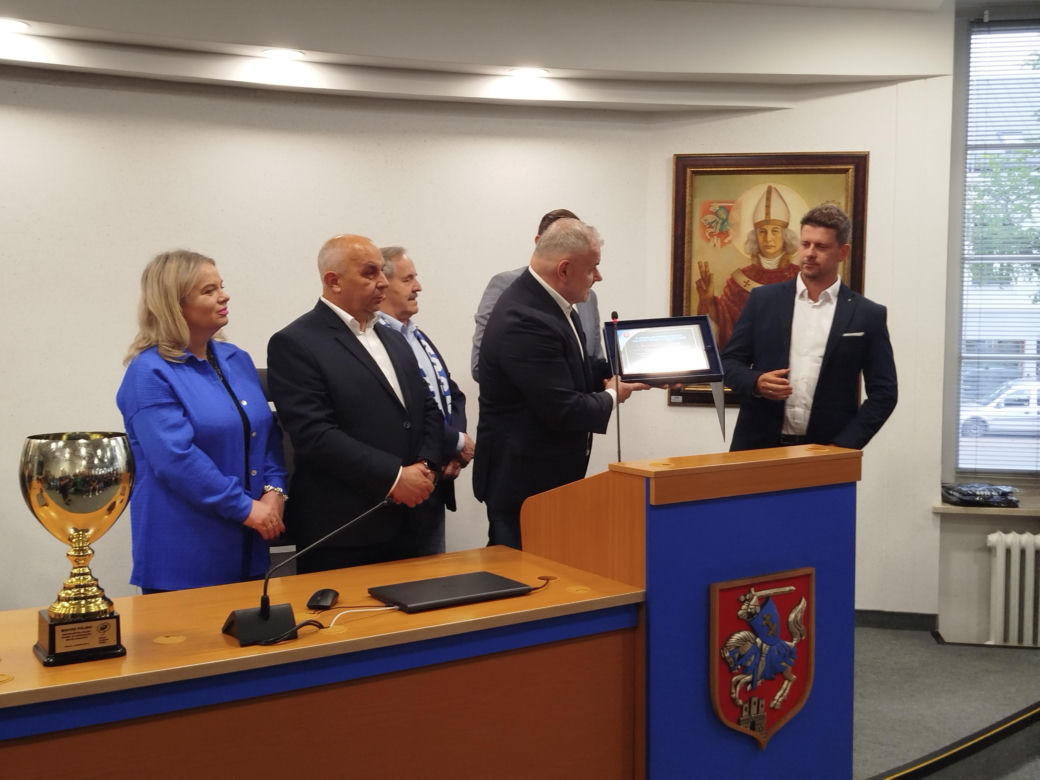 Społeczność sportowców i kibiców rugby z Siedlec uczciła największy z dotychczasowych sukcesów w historii klubu