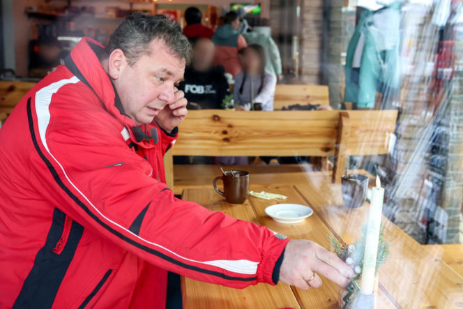 Michał Wójcik z PiS szaleje na nartach