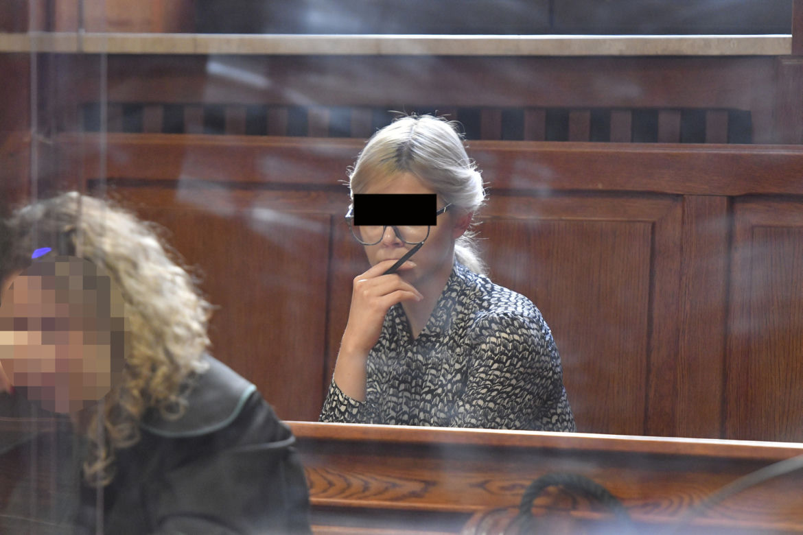 Młodziutka prawniczka Karolina B. z Warszawy oskarżona o zamordowanie ukochanego. Wiemy jak zginął Igor. "Ten nóż wszedł jak w masło"