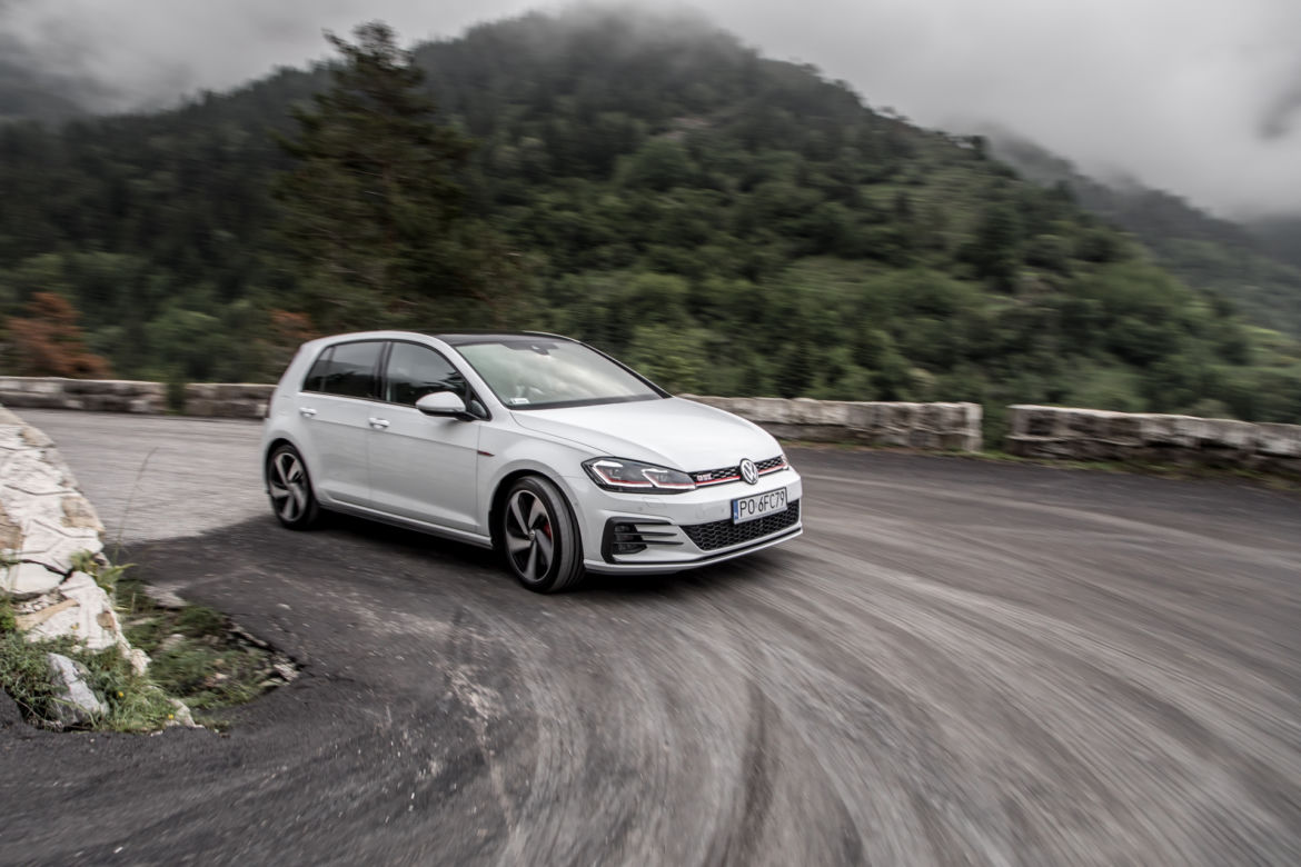 Volkswagen Golf GTI 2.0 TSI 245 KM
