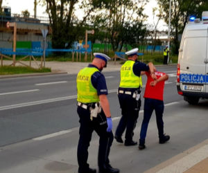 Rozjechał 5-latkę na pasach i uciekł