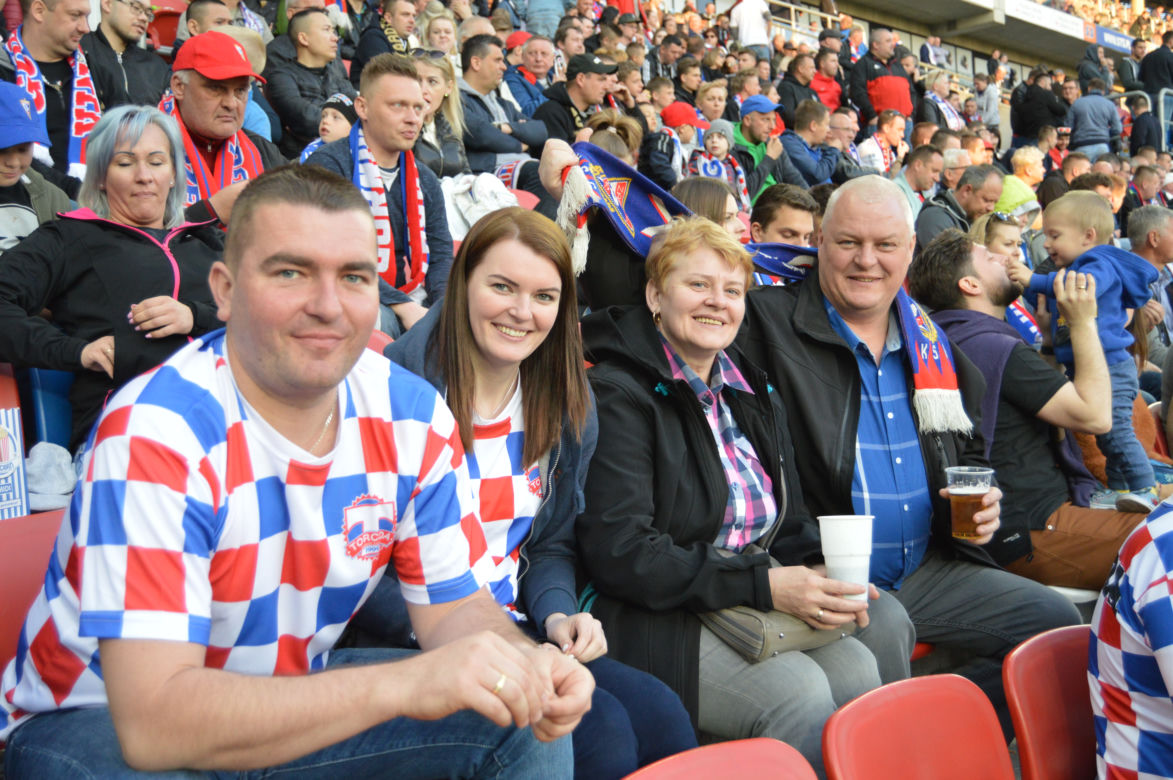 Górnik Zabrze - Arka Gdynia: Nieważny styl, ważne punkty [ZDJĘCIA KIBICÓW]
