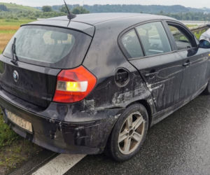 Stary Sącz. Nieszczęśliwa zakochana i nietrzeźwa kobieta rozbiła bmw