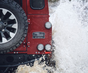 Land Rover Defender Works V8 - 70th Edition