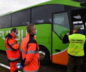 Koronawirus - kontrola pasażerów w autobusach