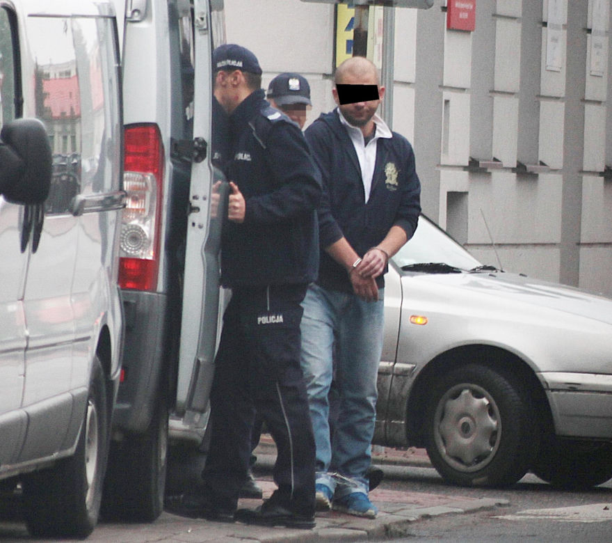 Bestialski mord w zaciszu mieszkania. Zakatował Zdzisława, bo upomniał się o czynsz