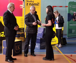 Wiedzą jak ratować! Na Uniwersytecie Kaliskim odbyły się II Mistrzostwa Szkół Ponadpodstawowych w Pierwszej Pomocy