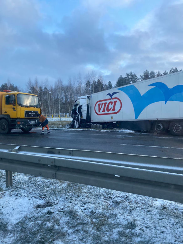 Wypadek tirów na wylocie do Augustowa