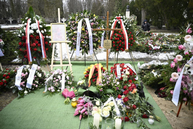 Bożena Dykiel spoczęła na Powązkach Wojskowych