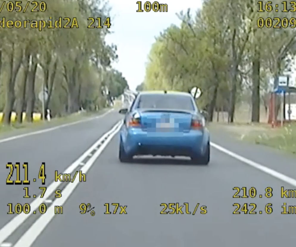 Kierowca Audi pędził 211 km/h po drodze wojewódzkiej