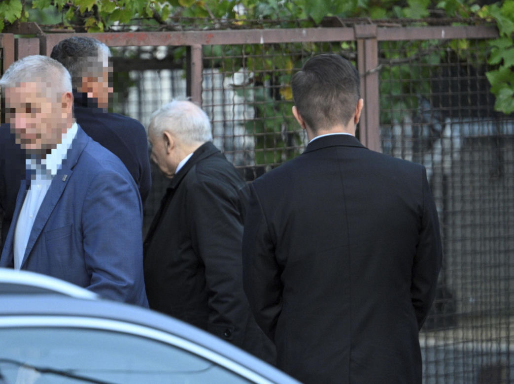 Jarosław Kaczyński w swoim domu na warszawskim Żoliborzu