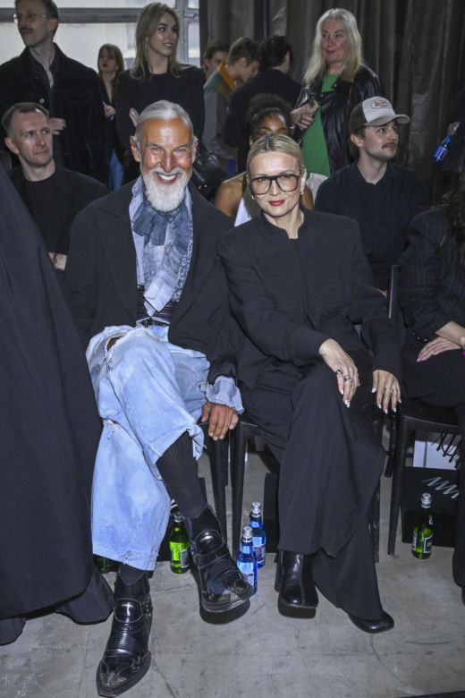 Tak teraz wygląda Joanna Racewicz. "W pewnym wieku nie wypada chodzić z pępkiem na wierzchu"