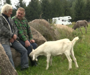 Rolnicy. Podlasie. Gienek i Sławek z wizytą u Maćka z Kundzicz