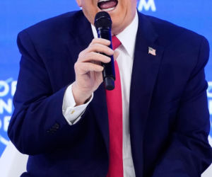 Tajemniczy znak na ręce Trumpa! Rzeczniczka tłumaczy