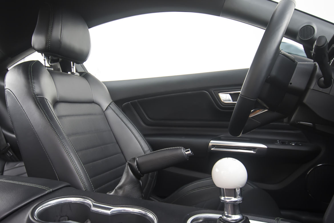 Ford Mustang Bullitt 5.0 V8 6MT