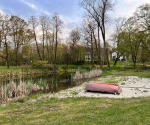 Jedno z najpiękniejszych miast w Małopolsce leży obok Krakowa. Zachwyca zabytkowym dworem
