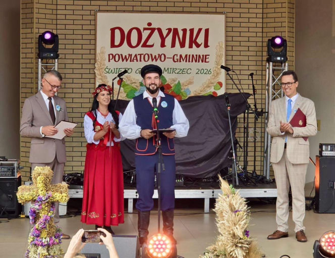 Dożynki 2026. Niezwykły korowód i wieńce pełne symboli. Powiat starachowicki podziękował za plony