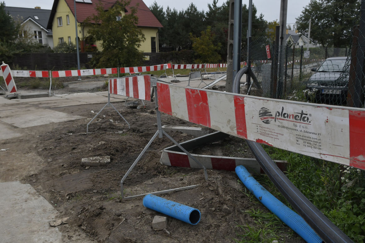 Rozgrzebali skrzyżowanie i zostawili. Wykonawca nowego ronda złożył wniosek o upadłość