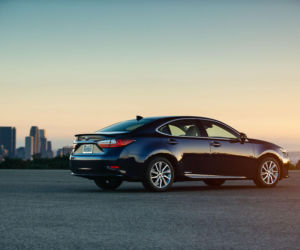 2016 Lexus ES
