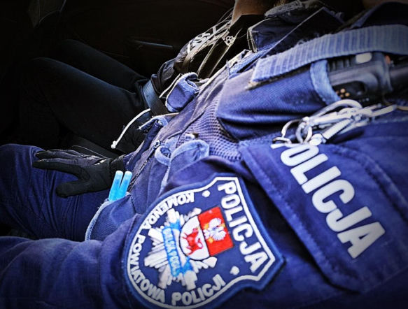 Wszczynał awantury, bił i groził śmiercią. 38-latek znęcał się nad 86-letnią babcią