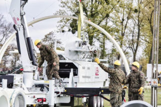 Wojsko Polskie stawia na Ultimate Building Machine. Błyskawiczna budowa hangarów i magazynów staje się faktem