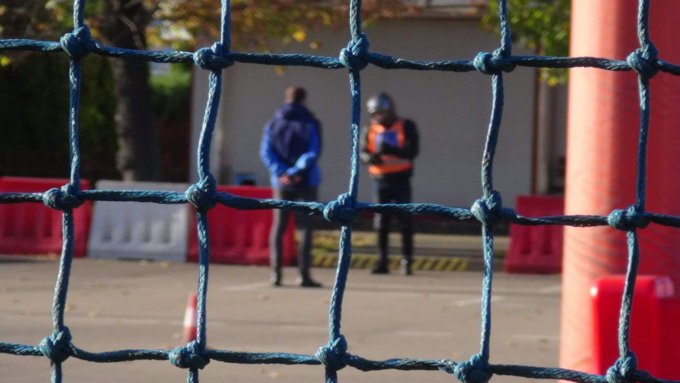 Wypadek motocyklisty podczas egzaminu na prawo jazdy. Służby interweniowały w WORD w Warszawie
