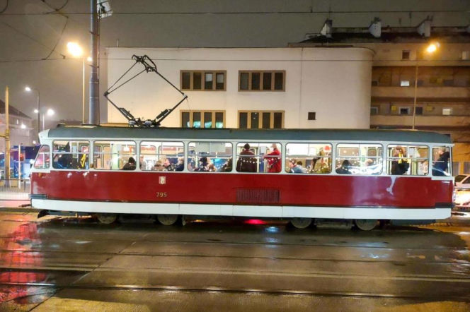Okradli motorniczego w Mikołajki! Tramwaje Warszawskie obiecują nagrodę