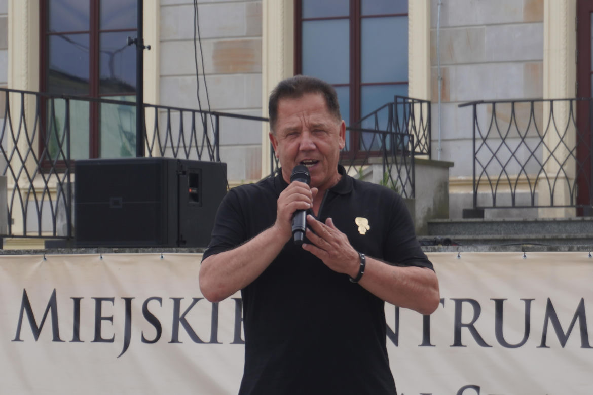 Piknik mieszkańców z karatekami w Skarżysku-Kamiennej