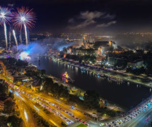 Kraków niczym Las Vegas. Takich zdjęć nocnego miasta jeszcze nie widziałeś