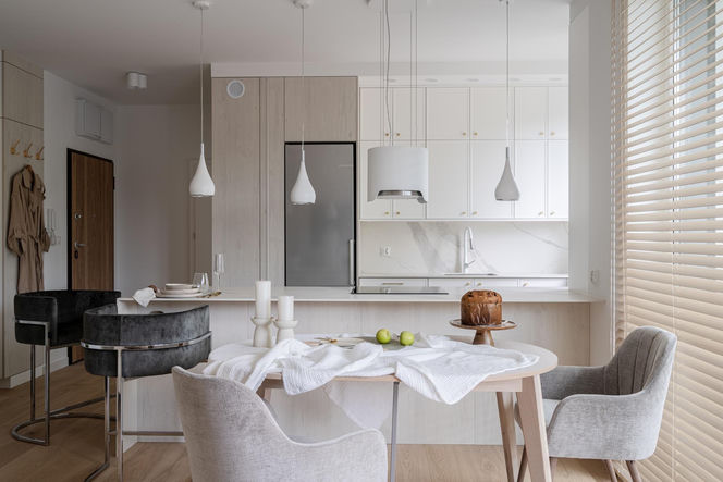 Mieszkanie w jasnych kolorach od KODO