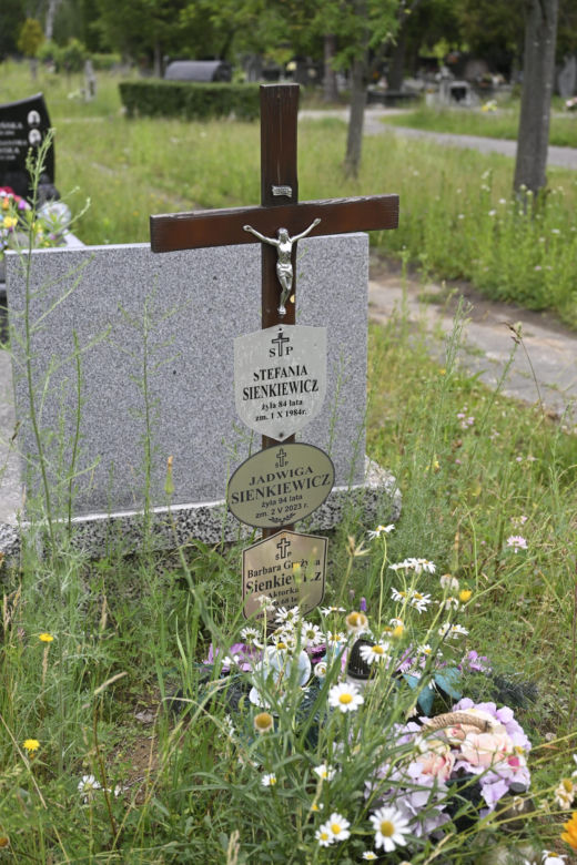 Straszny widok na grobie Barbary Sienkiewicz
