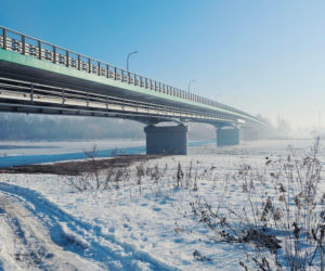 Wierzchosławice - akcja strażaków na zamarzniętym Dunajcu