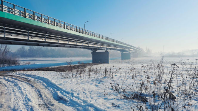 Wierzchosławice - akcja strażaków na zamarzniętym Dunajcu
