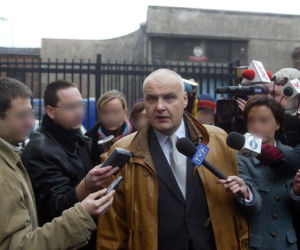 Tajemnicza śmierć i pogrzeb w sekrecie. Znany prokurator Jerzy Hop i jego syn nie żyją. Ostatnie pożegnanie